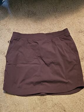 Duluth AKHG Skort in Deep Plum